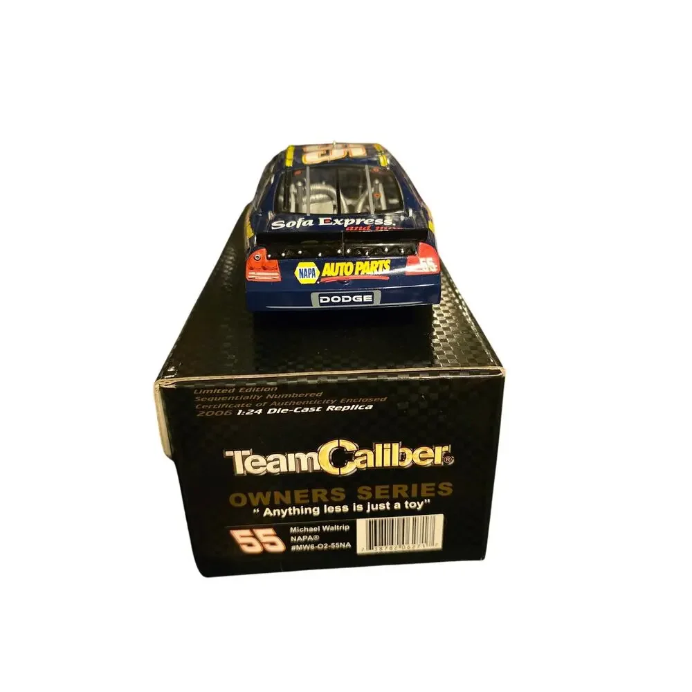 Michael Waltrip #55 NAPA 2006 Dodge Charger 1/24 Team Caliber SIGNED Diecast